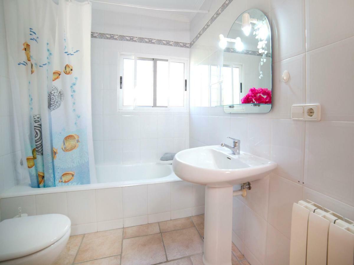 Villa Amber By Interhome Calpe Bagian luar foto